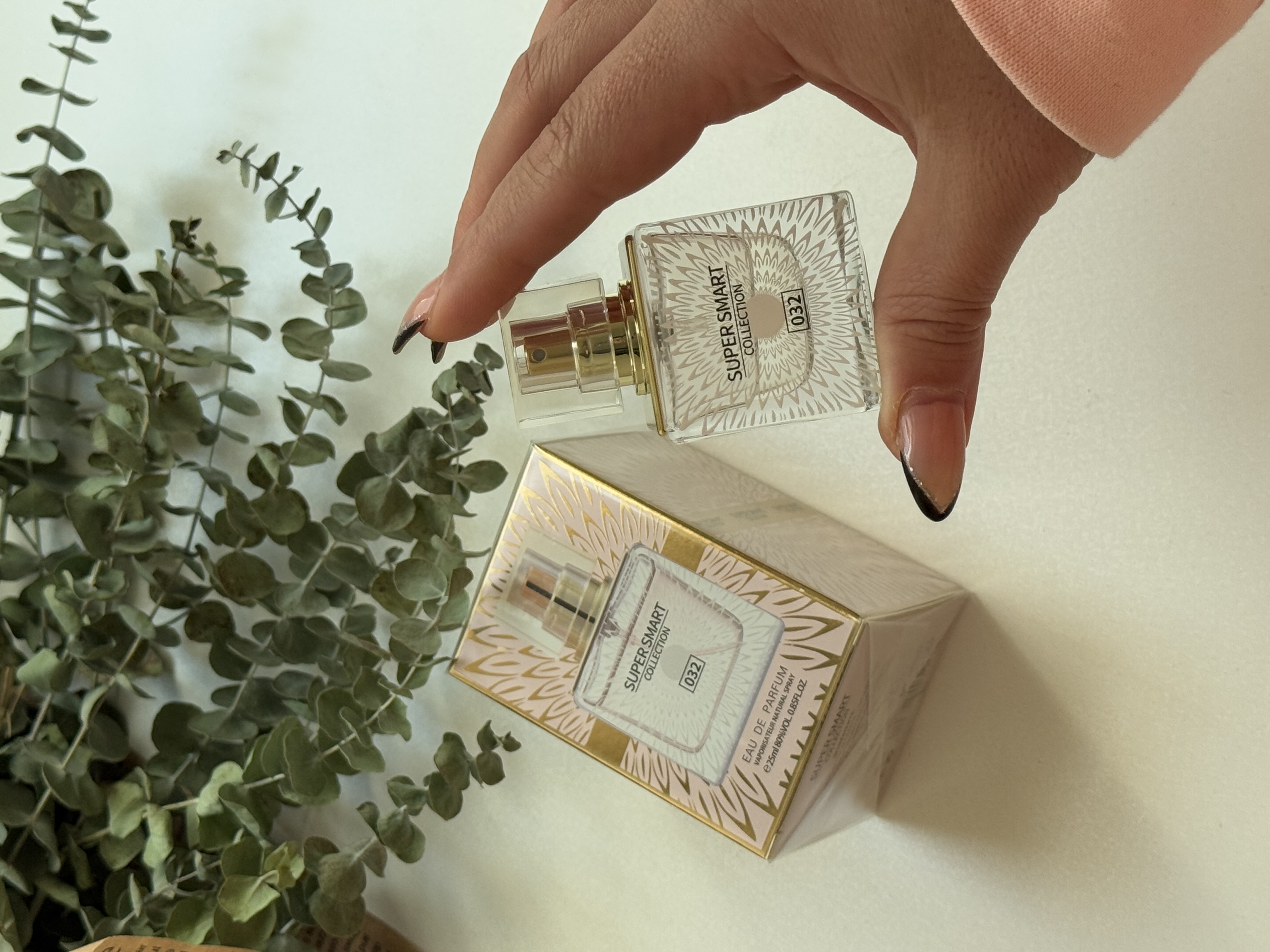 عطر لالیک لامور زنونه حجم ۲۵ میل مینی