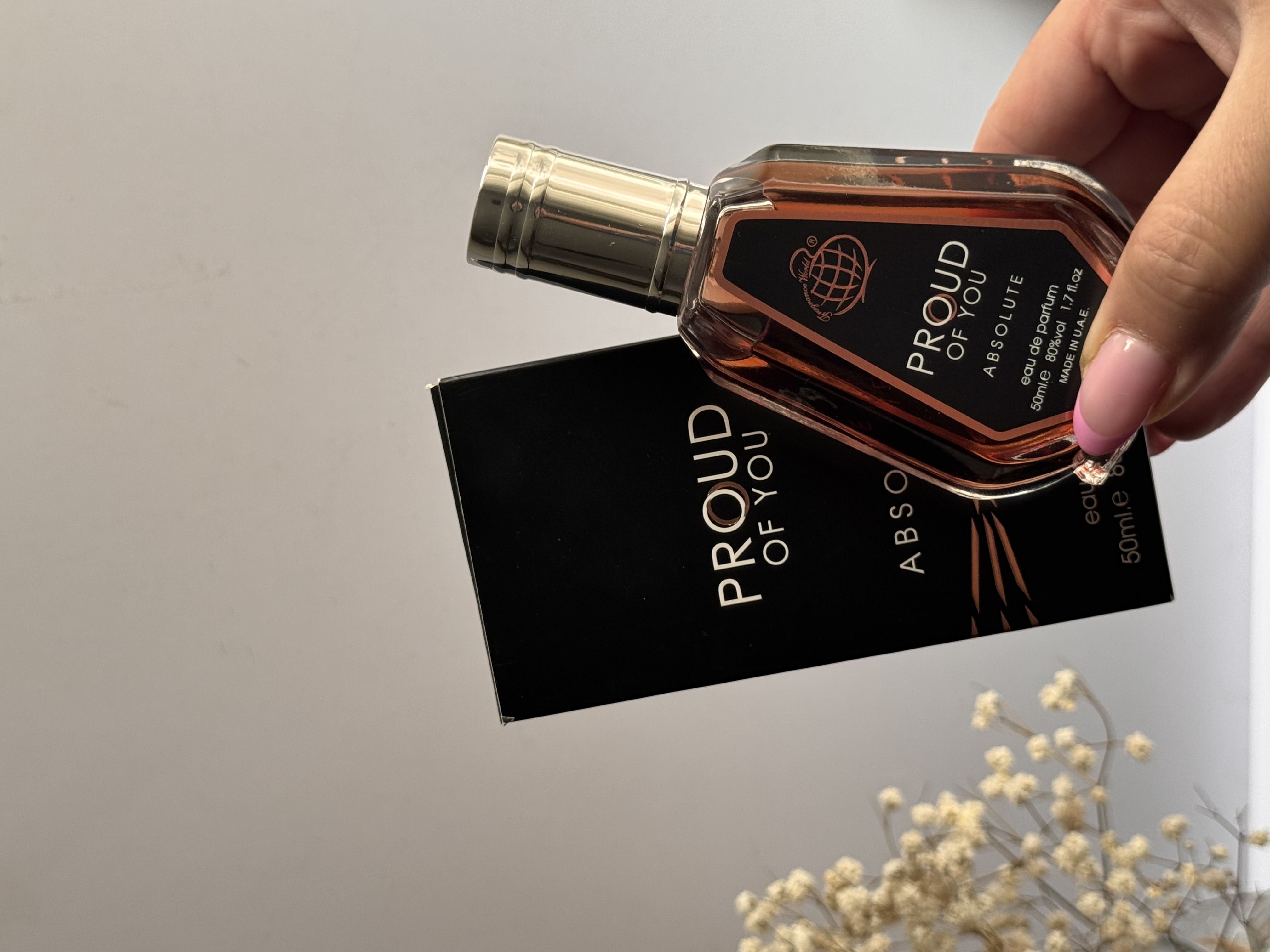 عطر استرانگر ویت یو حجم ۵۰ میل